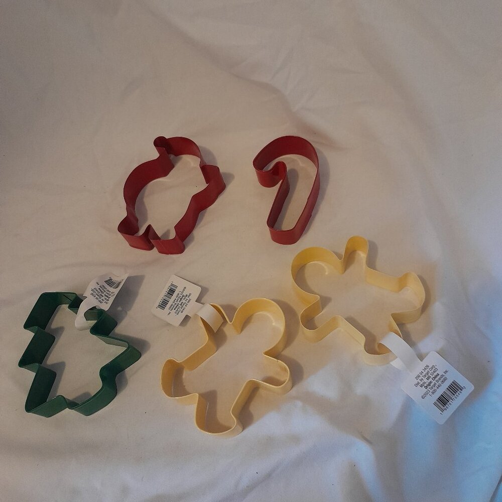 NWT Target Wondershop Christmas Cookie Cutter Set Santa Tree Gingerbread & Cane